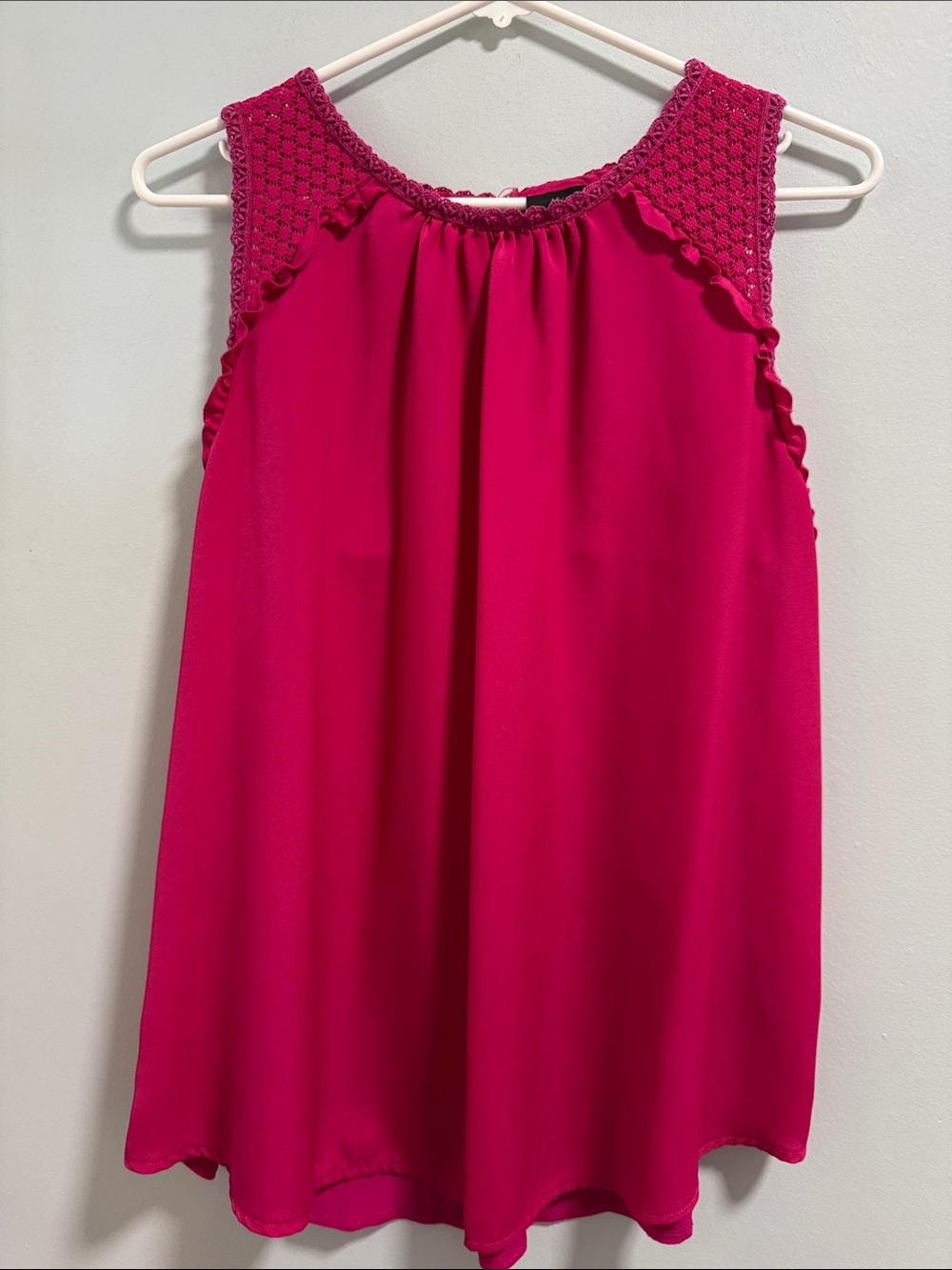 Worthington XL Pink Fusia Sleeveless Top with lace